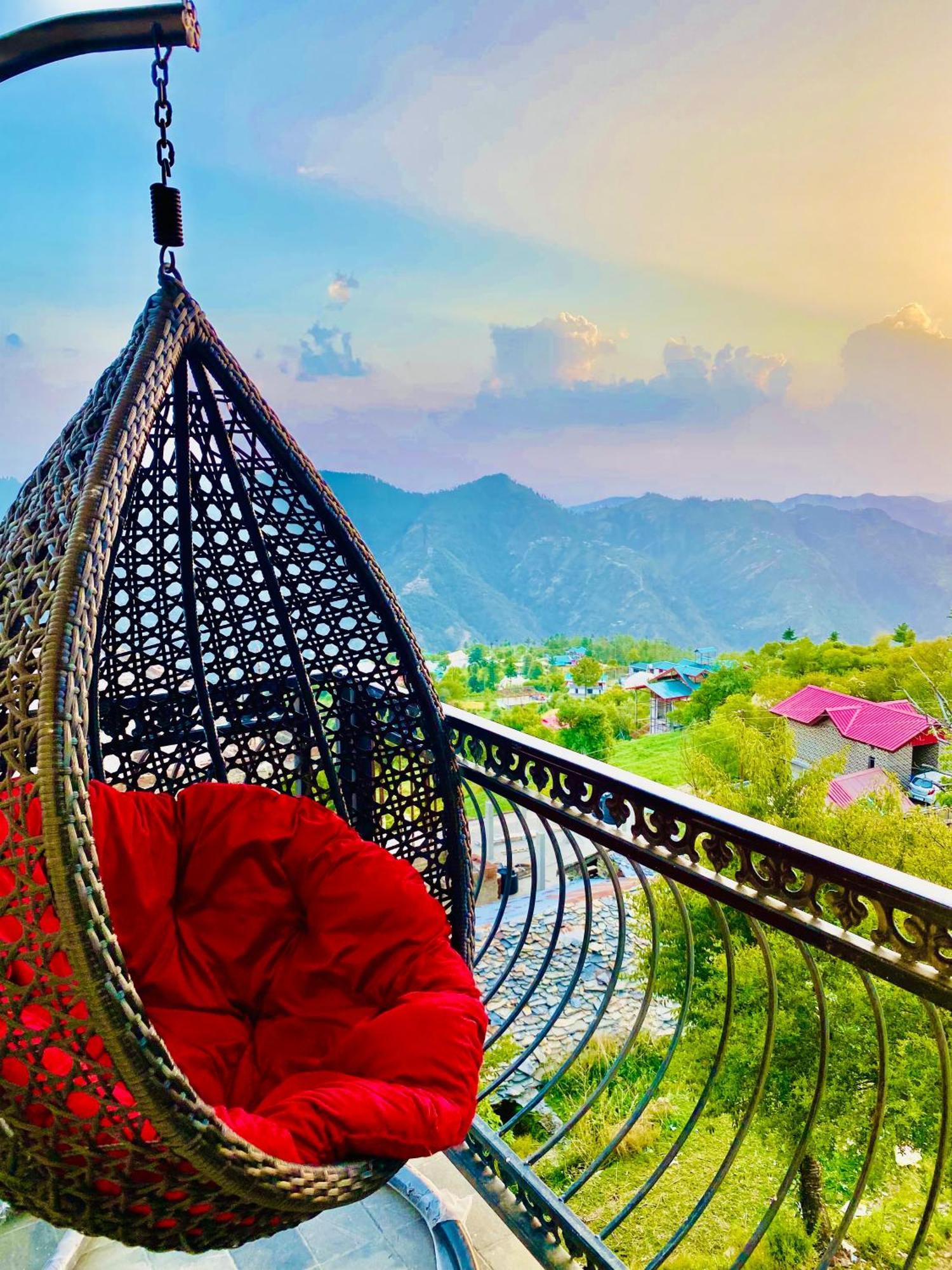 Mountain View Mashobra By Naina Staycation Шимла Экстерьер фото